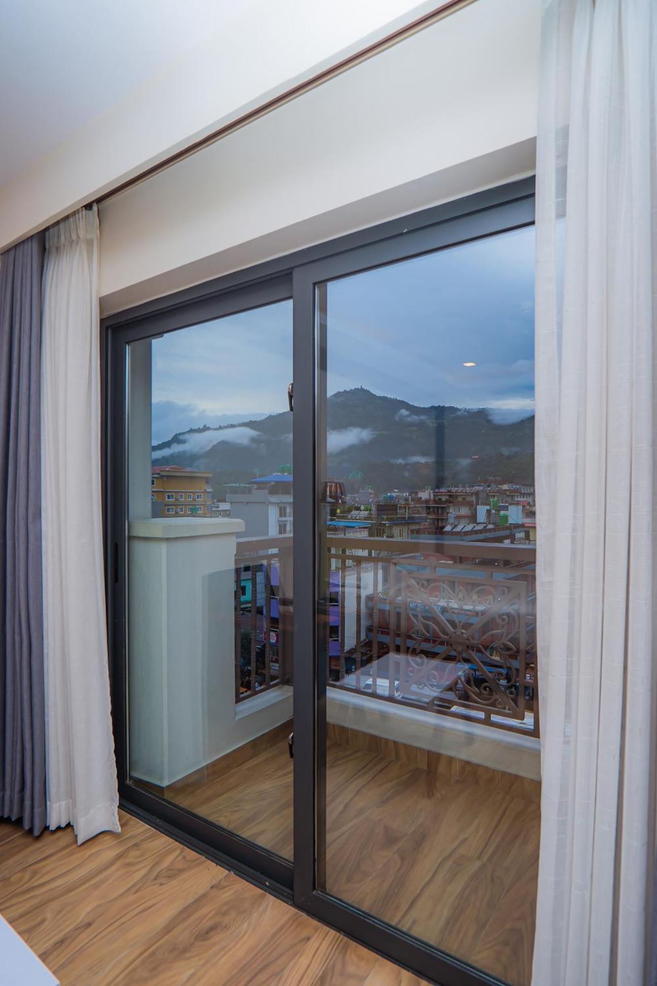 Hotel Fewa Trip Pokhara Eksteriør billede